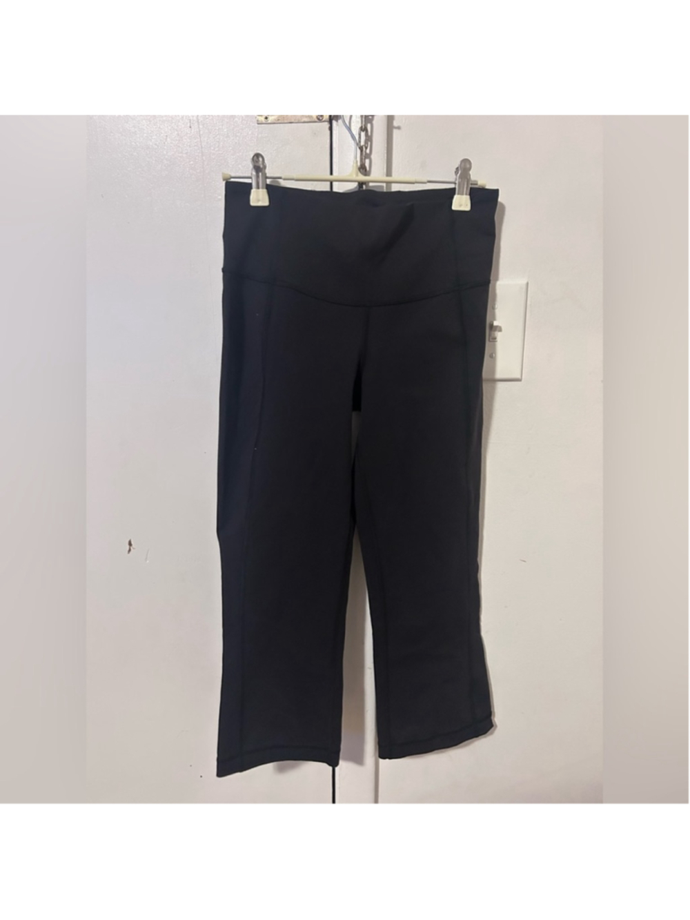 Lululemon Women’s Size 6 Black Cropped Flare Yoga Pants High Rise Slit Hem - Picture 2 of 6